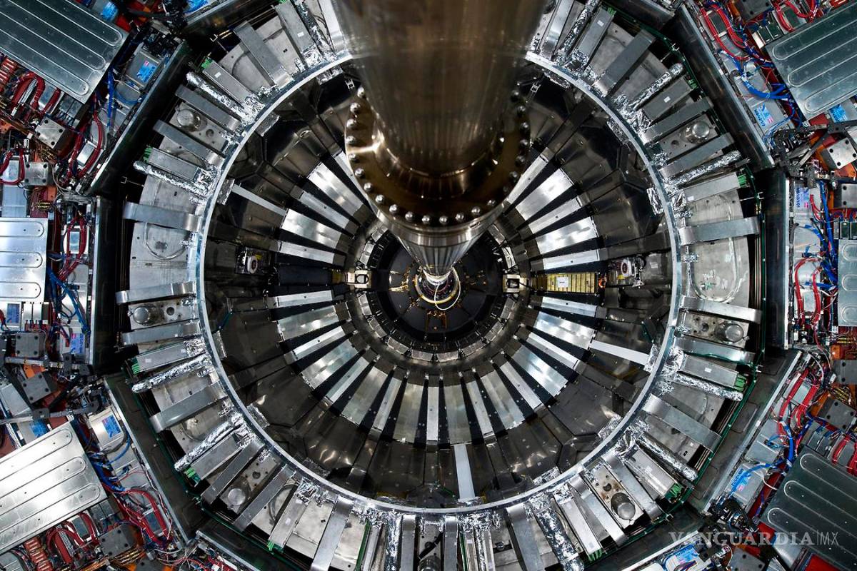 Recrean plasma existente en el universo tras el Big Bang