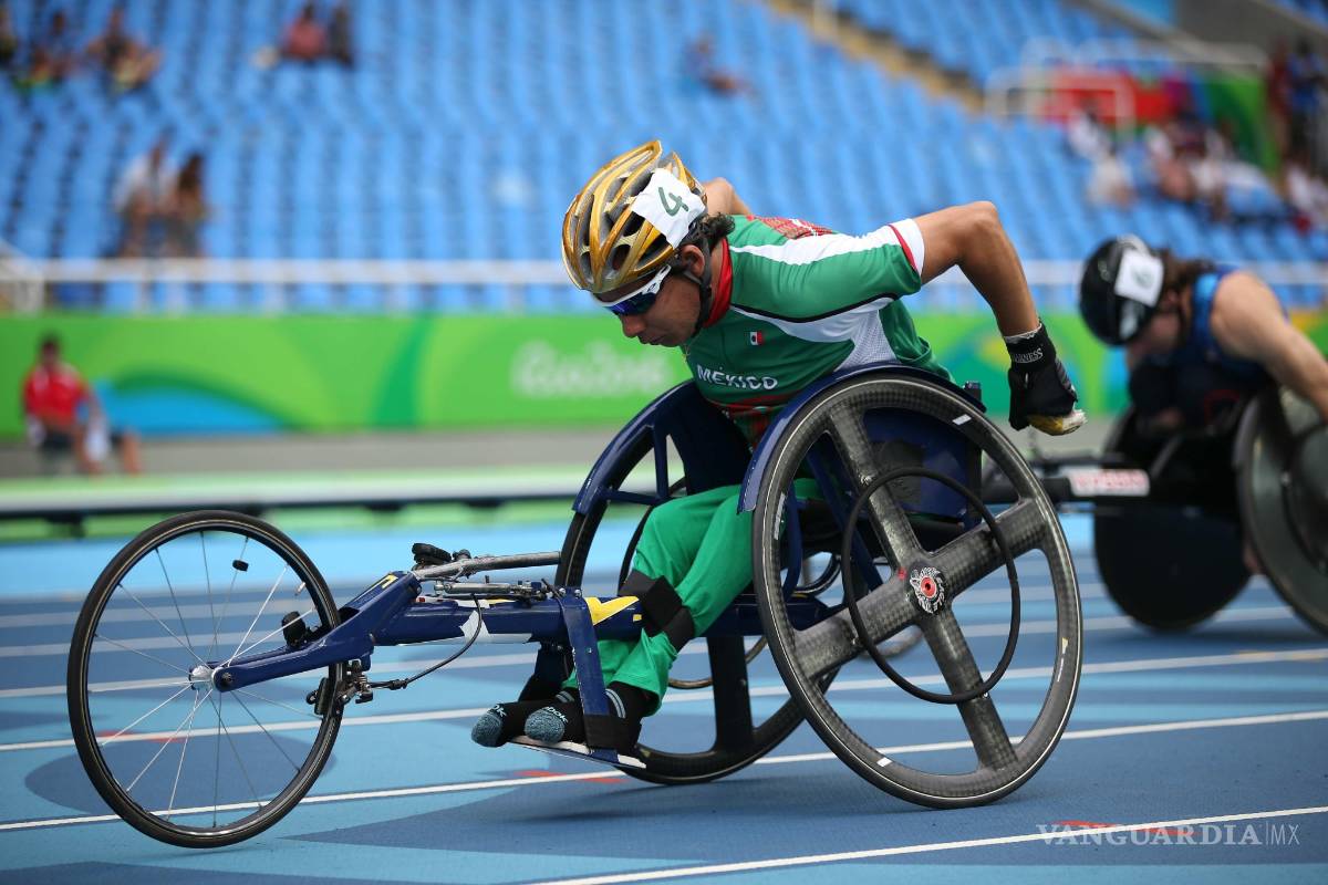 Salvador Hernández consigue bronce para México en 100 metros T52