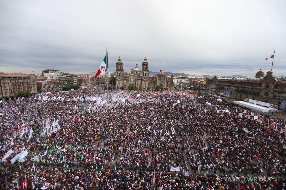 Mítines y la política de farsa: El séptimo año del dominio de López Obrador