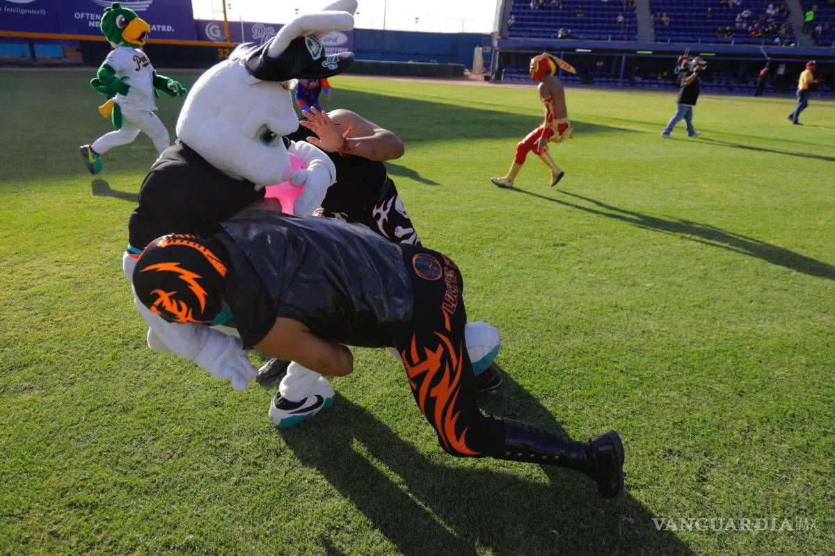 $!Kike Conejo de Saraperos, dio su máximo esfuerzo en la carrera.