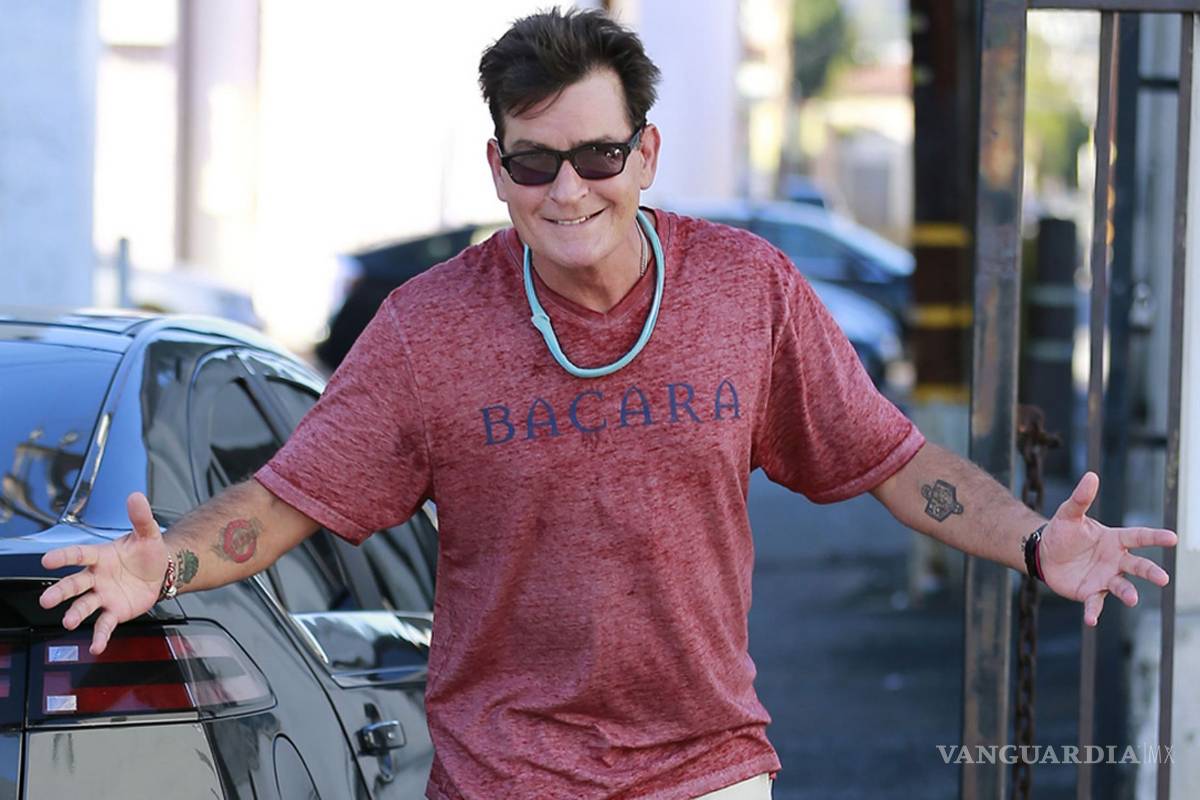 Revelan detalles de las orgías sexuales de Charlie Sheen