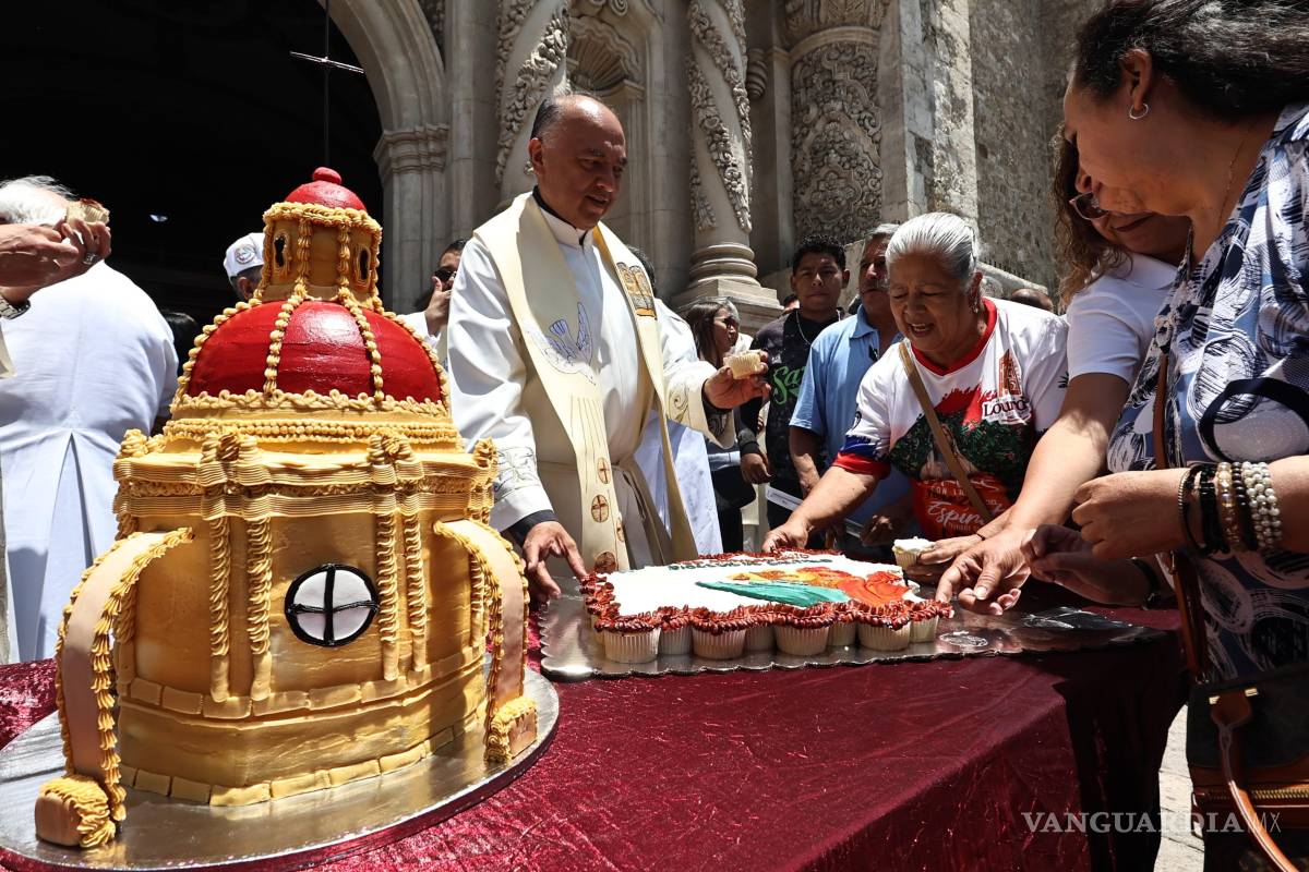 $!Monseñor Hilario González afirmó que el aniversario no representa únicamente una celebración, sino también una oportunidad para reflexionar sobre el rumbo de la Iglesia y renovar la esperanza de la comunidad.