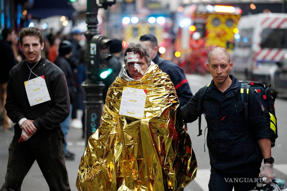 $!Explota panadería en el centro de París (fotogalería)