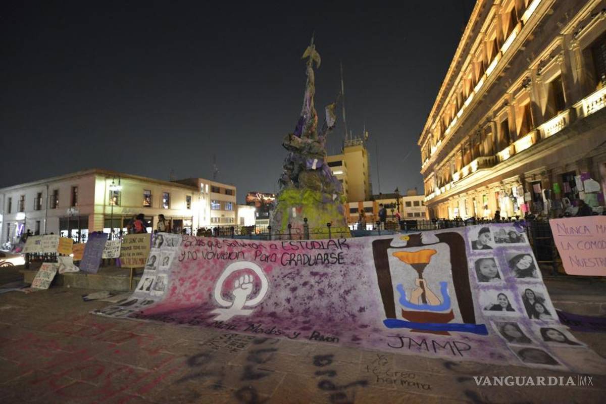 8M: Entre el dolor y la rabia con el grito de “Ni una más” miles de mujeres toman las calles en México (fotos)