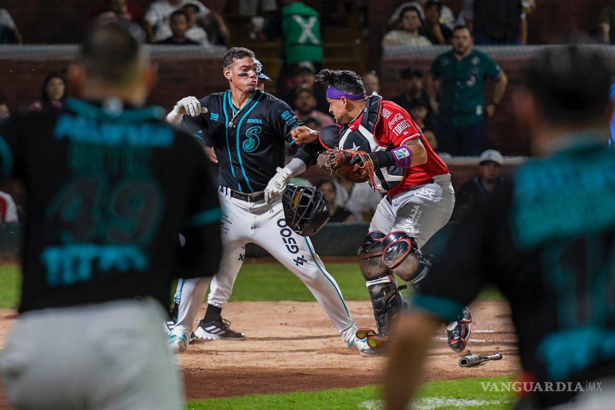$!Edwin Diaz golpeó a Xorge Carrillo directamente en el rostro.