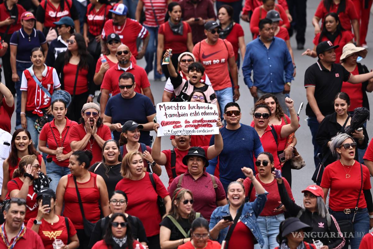 $!La protesta tuvo como objetivo exigir mejoras laborales, cambios al sistema de pensiones y atención a diversas demandas del magisterio.