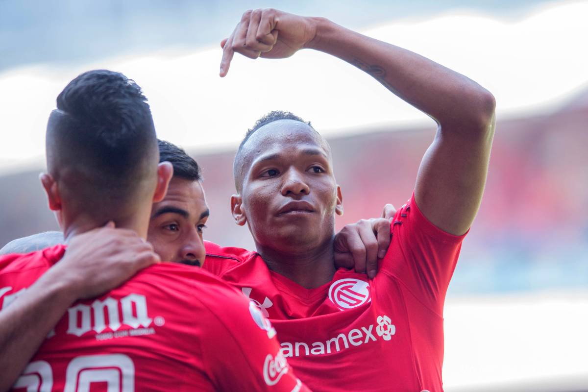 Diablos queman al Pachuca en el infierno y ya son terceros