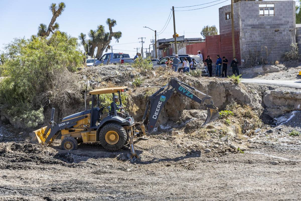 $!Saltillo: arrancan trabajos de puente vehicular en antiguo camino a General Cepeda