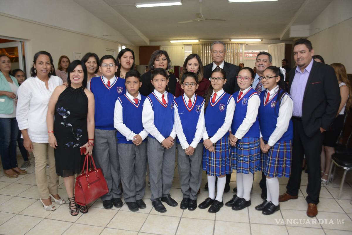 Reconocen a niño coahuilense como el más inteligente de México