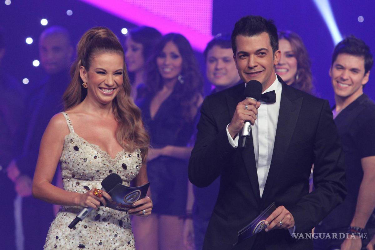 $!Coronado y Del Solar al inicio el programa televisivo La Academia 10 años, en TV Azteca.