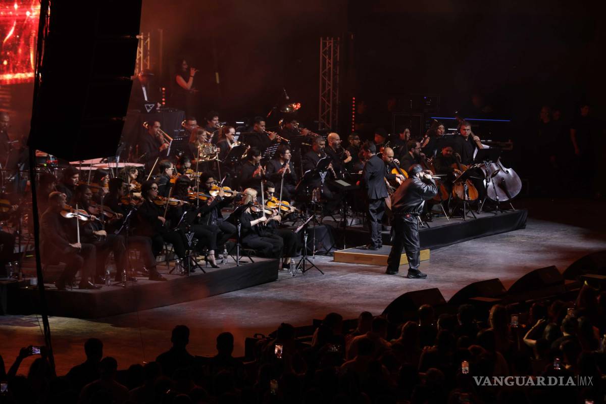 $!Yandel conquista Saltillo con una histórica noche de reggaetón con la Filarmónica de Desierto