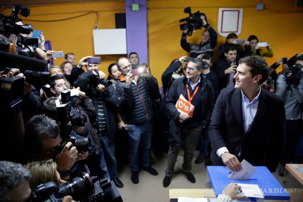 Los candidatos españoles animan a participar en la jornada electoral