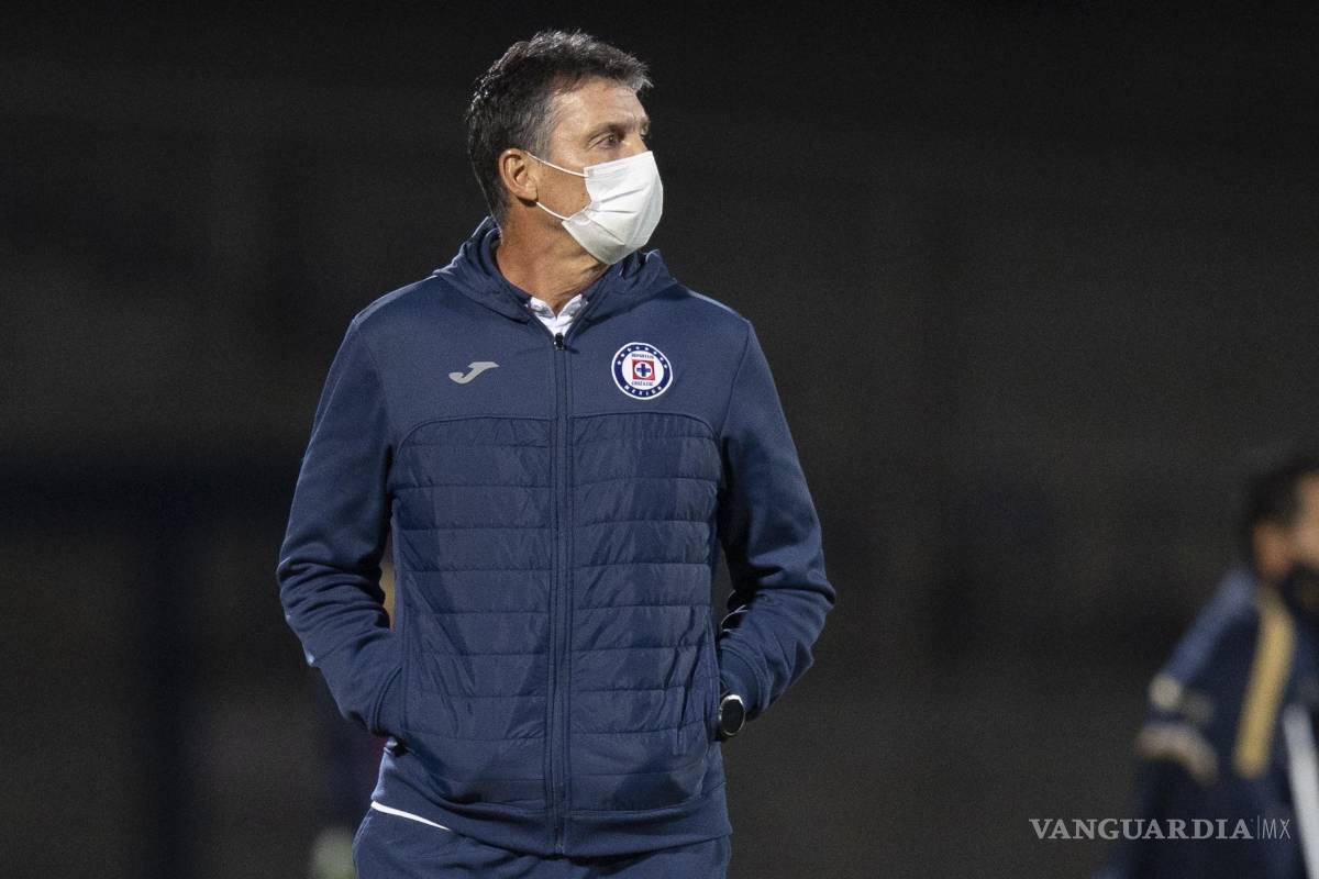 Robert Dante Siboldi le sacó la vuelta al vestidor