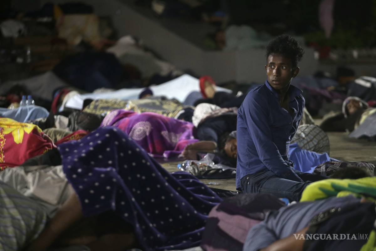 $!Amaga Trump con enviar tropas a frenar caravana migrante; pide acelerar construcción del muro