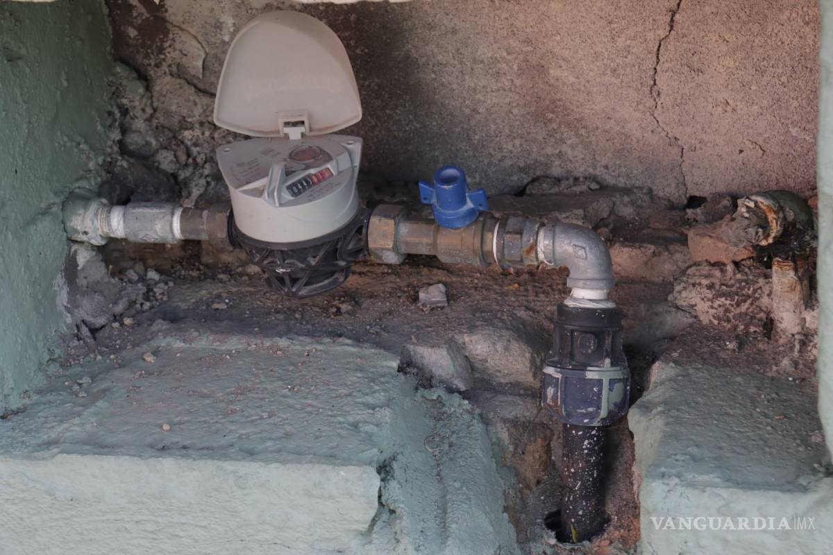 Asegurar medidor, cubrir tuberías y mantener flujo de agua, ahorraría gastos en invierno en Saltillo