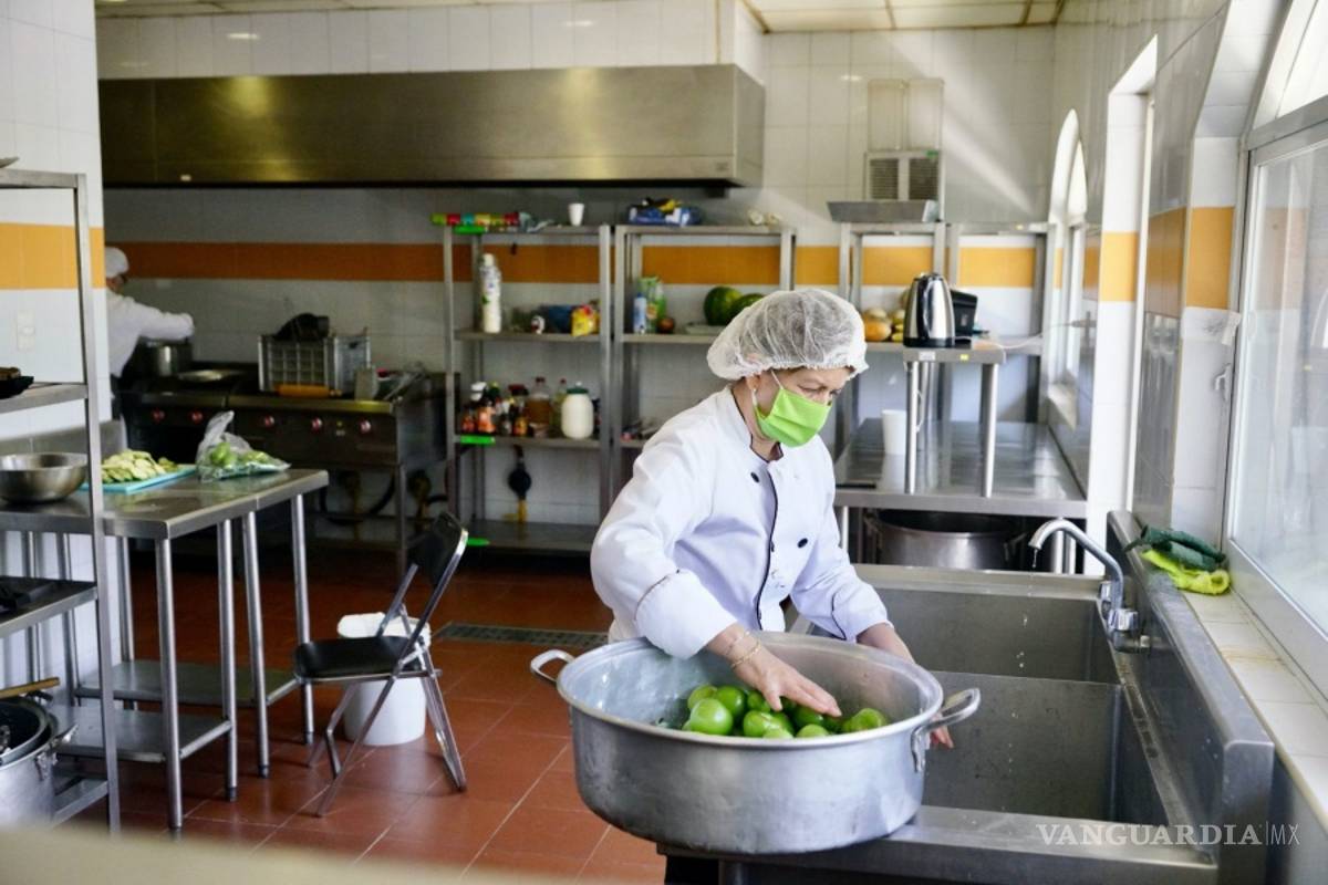 $!Los Pinos, antes residencia presidencial ahora hogar para personal de salud que atiende pacientes con COVID-19 (fotos)