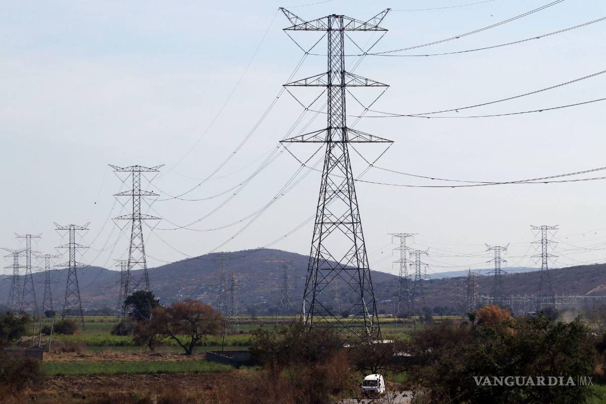 Presidencia va por revocación de permisos, tras resolución de SCJN sobre Ley Eléctrica