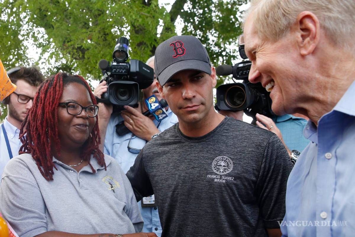 Alcalde de Miami da positivo para COVID-19, estuvo en la misma reunión de Trump y Bolsonaro
