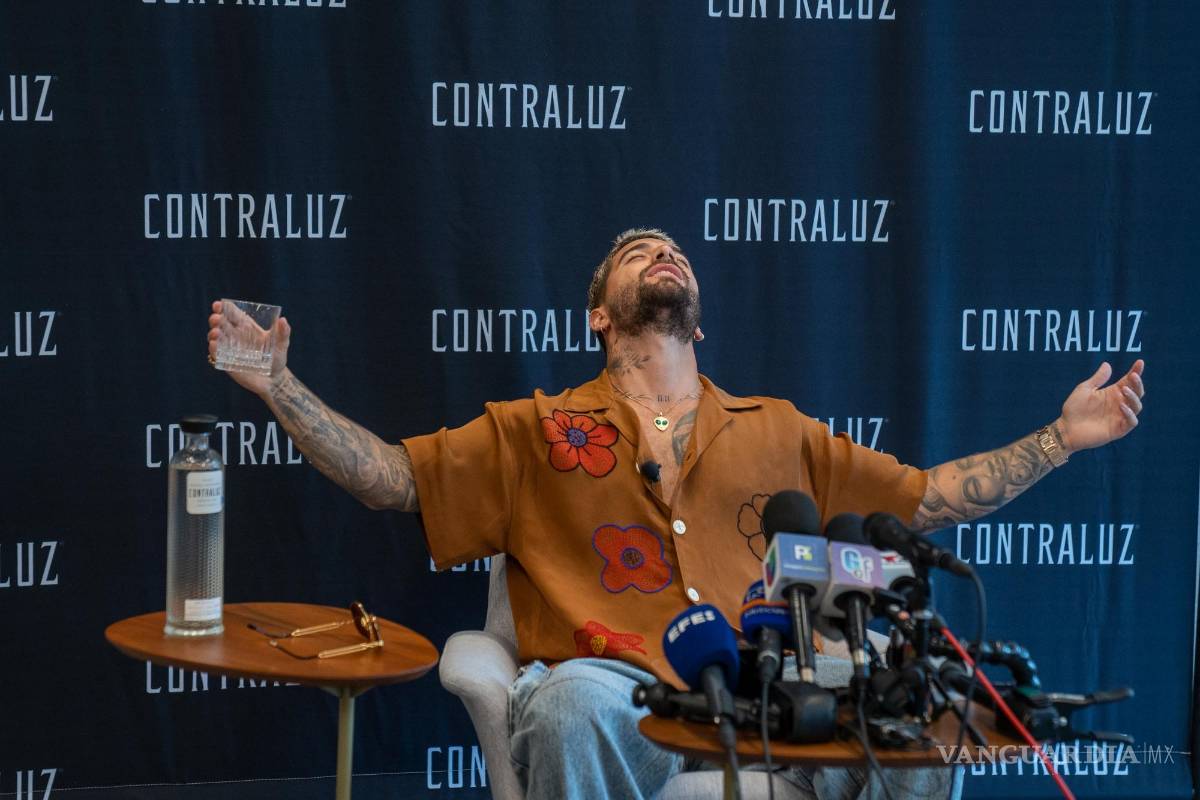 $!El cantante colombiano Maluma presenta su marca propia de mezcal durante una rueda de prensa en Manhattan, Nueva York (Estados Unidos).