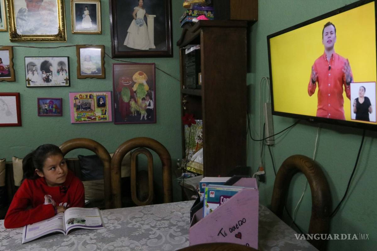 Clases de matemáticas por televisión arrancan con errores en nivel primaria