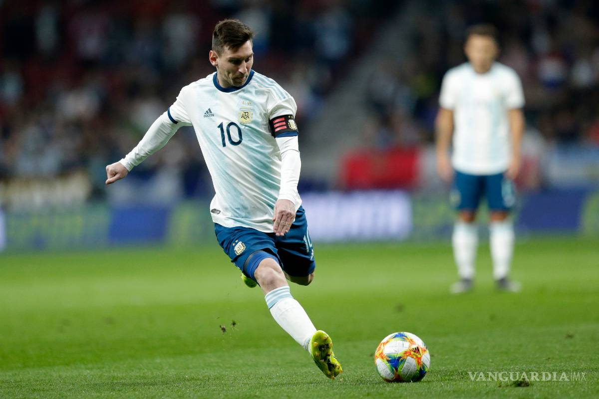 Messi abandonó a Argentina...¿Para ir a un bautizo?