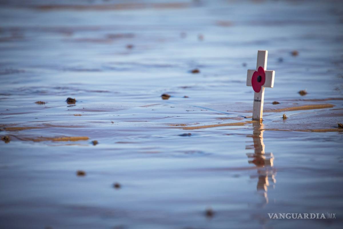 $!Minuto de silencio por los soldados caídos en Normandía