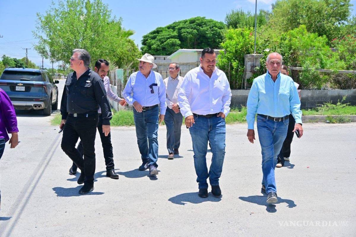 $!Autoridades municipales y estatales iniciaron una campaña intensiva contra el dengue en San Buenaventura.