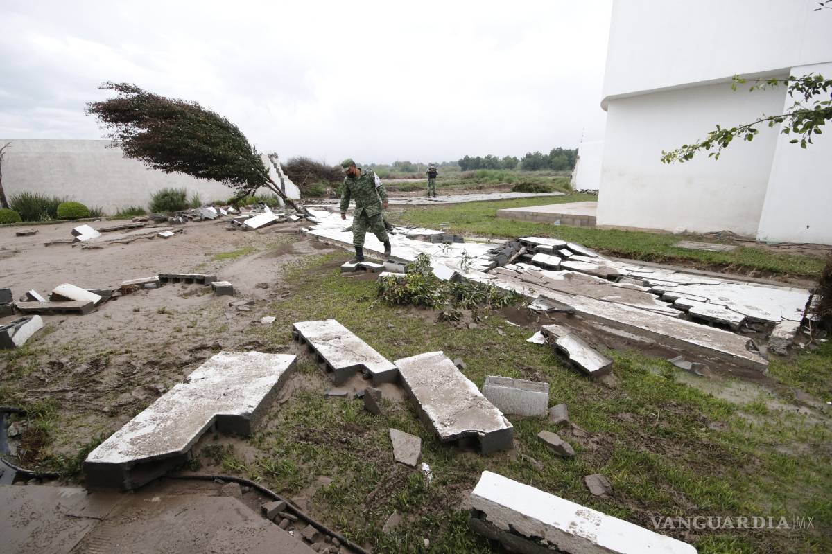 $!Ayuntamiento de Saltillo realiza trabajos de limpieza en el fraccionamiento 'El Campanario'