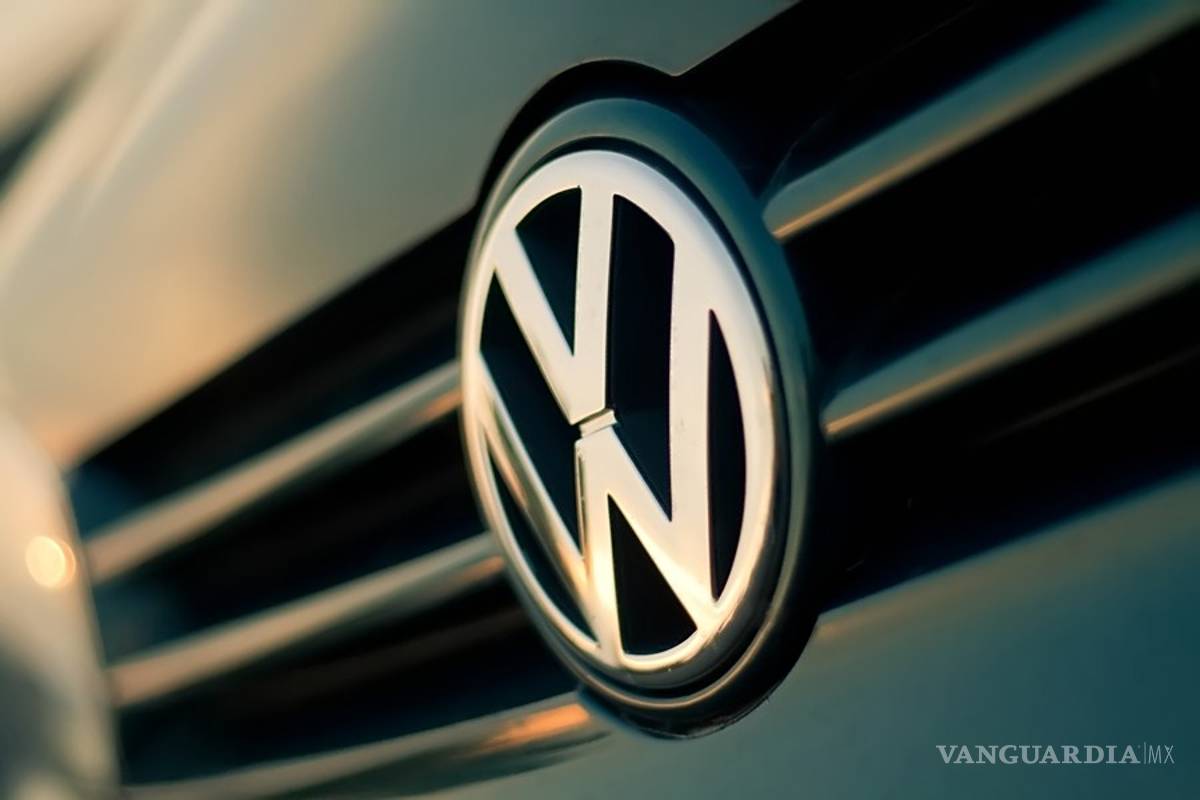 Ordenan retirar 8.5 millones de autos Volkswagen con motor trucado