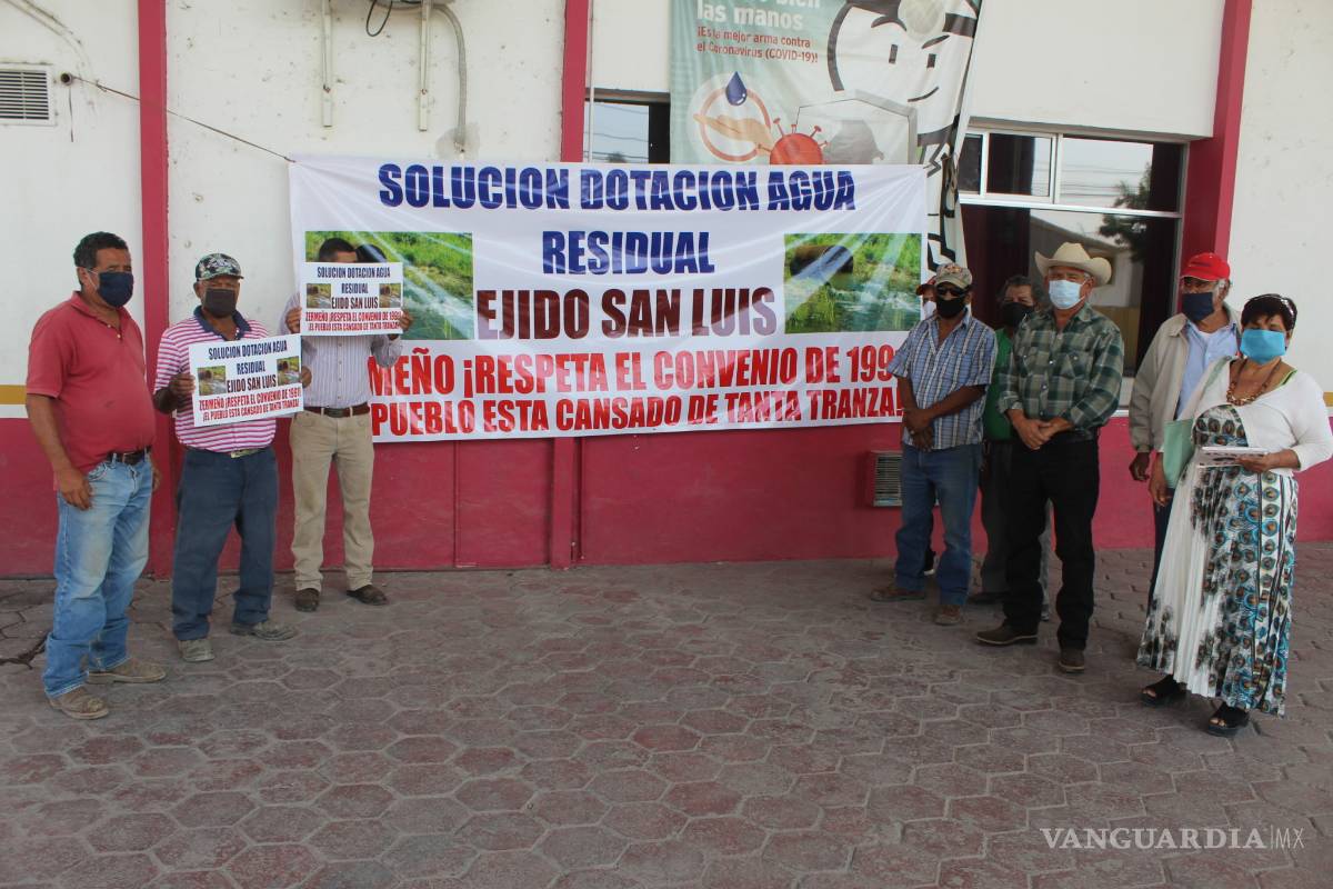 Campesinos denuncian a Ayuntamiento de Torreón por desvío de agua residual
