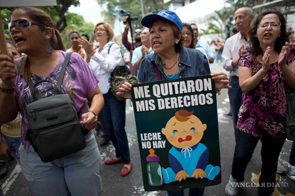 Venezuela admite crisis, pero dice que no es humanitaria