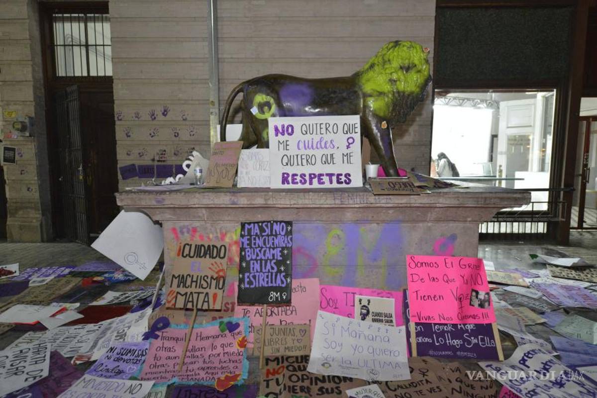 8M: Entre el dolor y la rabia con el grito de “Ni una más” miles de mujeres toman las calles en México (fotos)