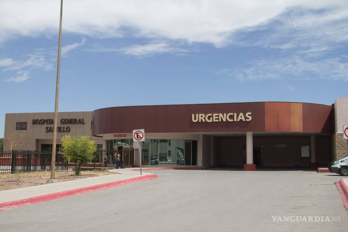 Hombre recibe descarga al intentar ‘colgarse’ de una luminaria al oriente de Saltillo