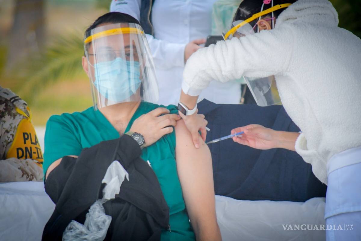 Inicia vacunación contra COVID-19 para el personal de salud de Piedras Negras y la región Norte de Coahuila