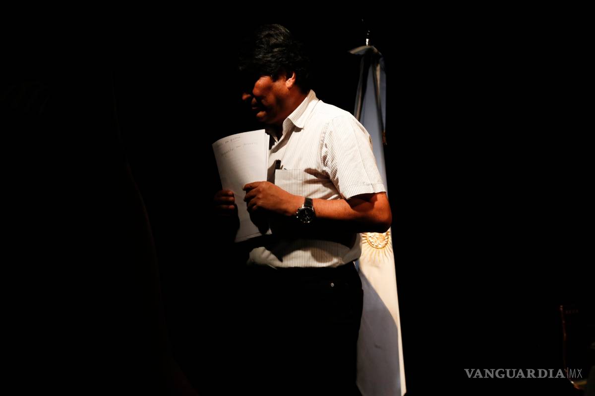 Evo Morales intenta reagrupar a su partido desde Argentina