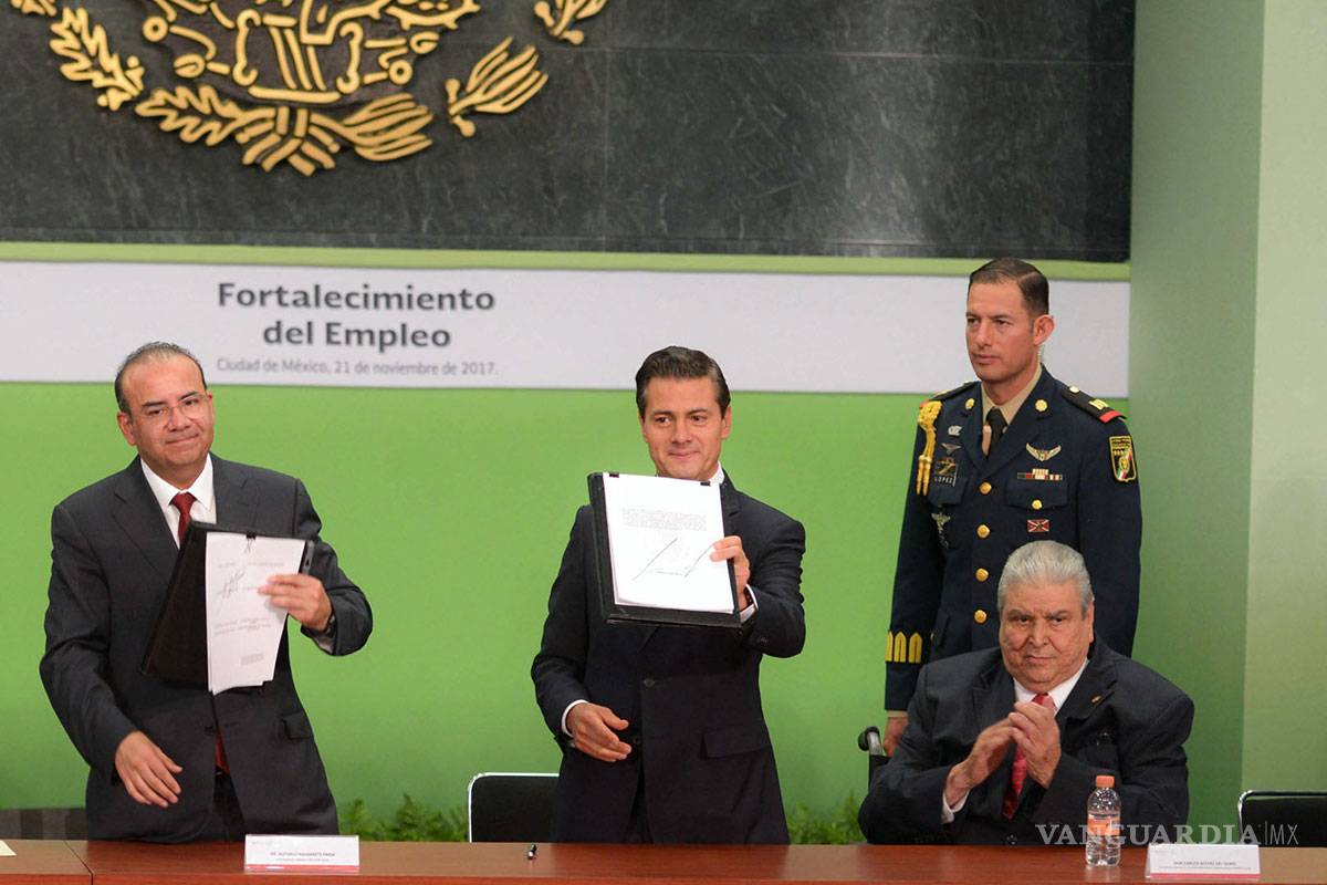 Con nuevo salario se recupera 21% poder adquisitivo, dice Peña Nieto