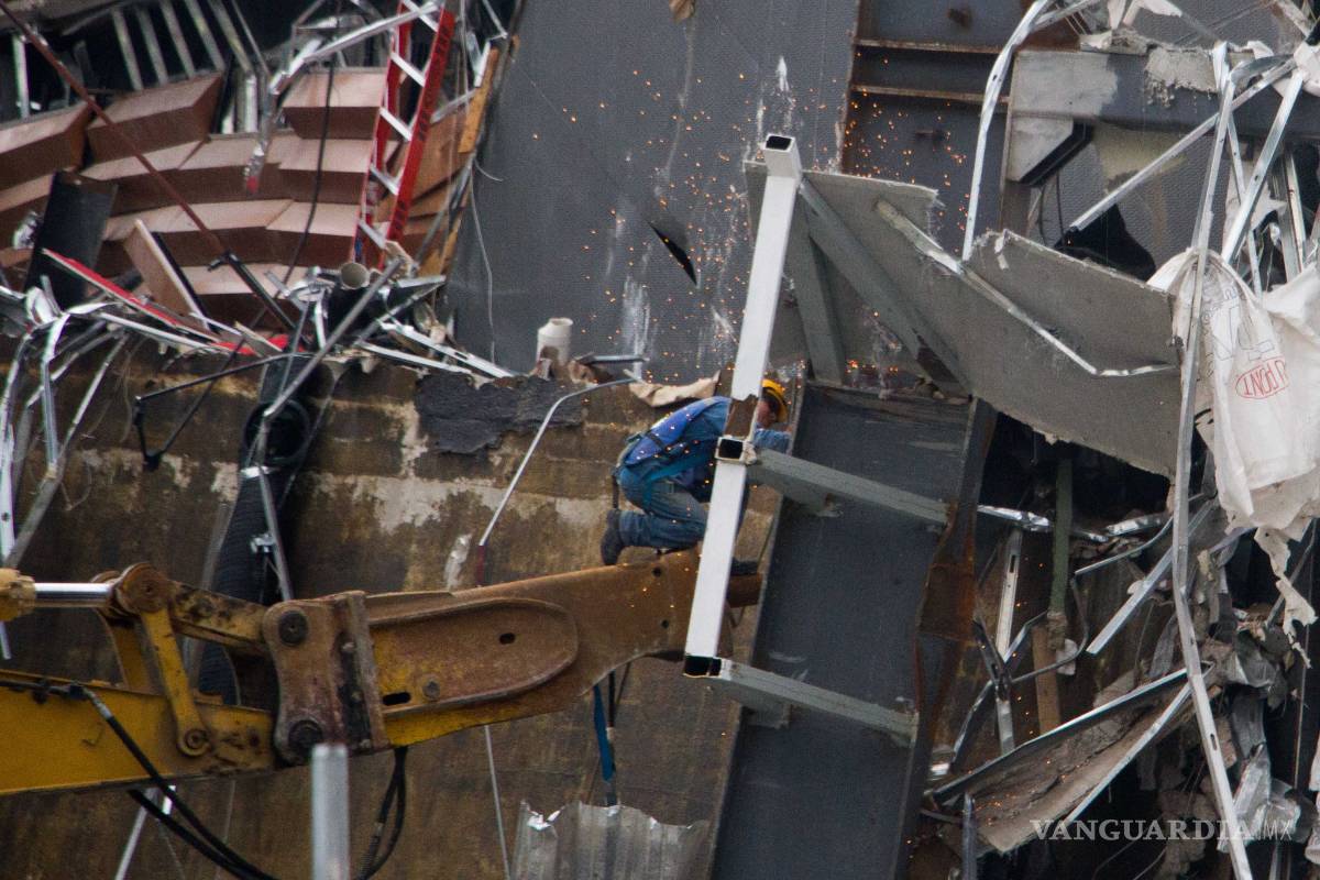 $!Ponen 'ojo' a todas las plazas de CDMX tras derrumbe en Artz