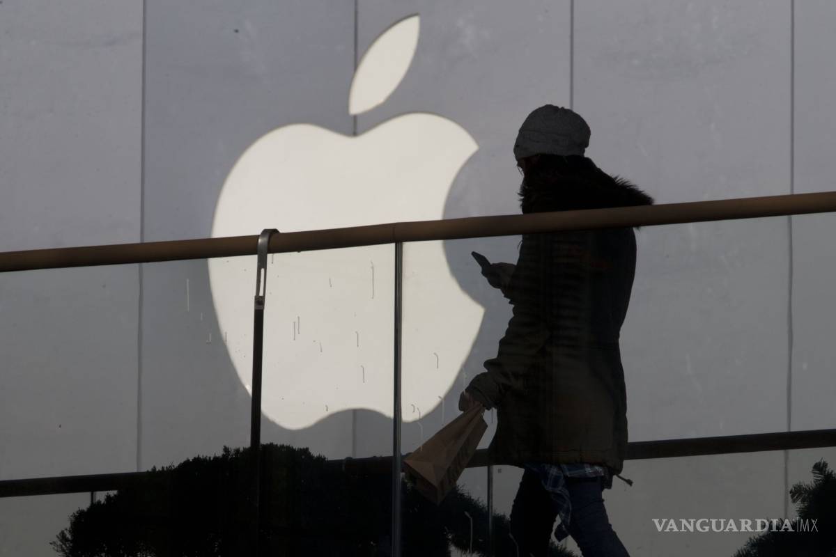 Cierra Apple tiendas en China por virus de Wuhan