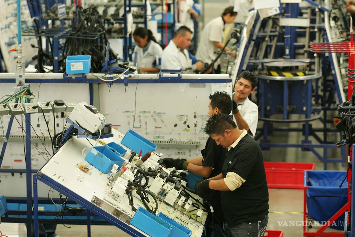 Pese a Trump, empresas de EU mantienen planes de mudarse a México