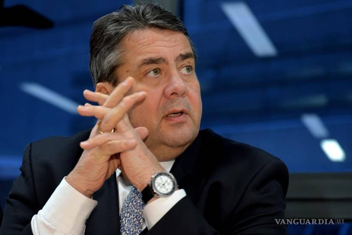 Pide Sigmar Gabriel calma a las automotrices alemanas tras amenaza de Trump