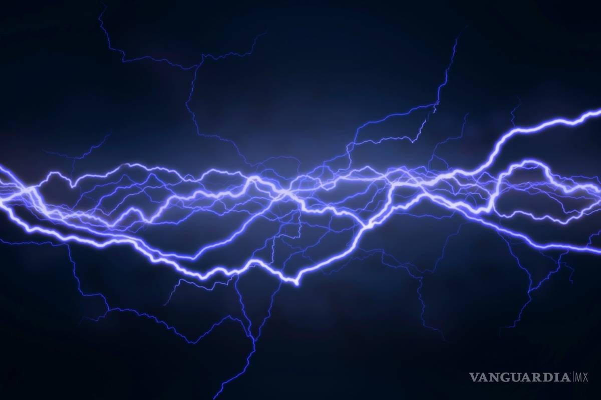 Sobrevive científico chino a 71 mil voltios de electricidad estática