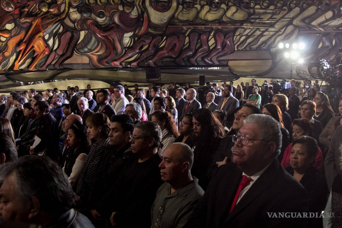 Someterán a restauración integral los murales del Polyforum Siqueiros