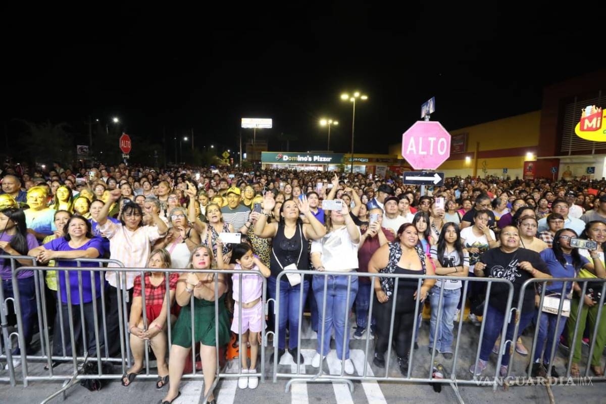 $!Familias de Satélite Norte y colonias cercanas disfrutaron de una jornada musical organizada con motivo del Día de las Madres.