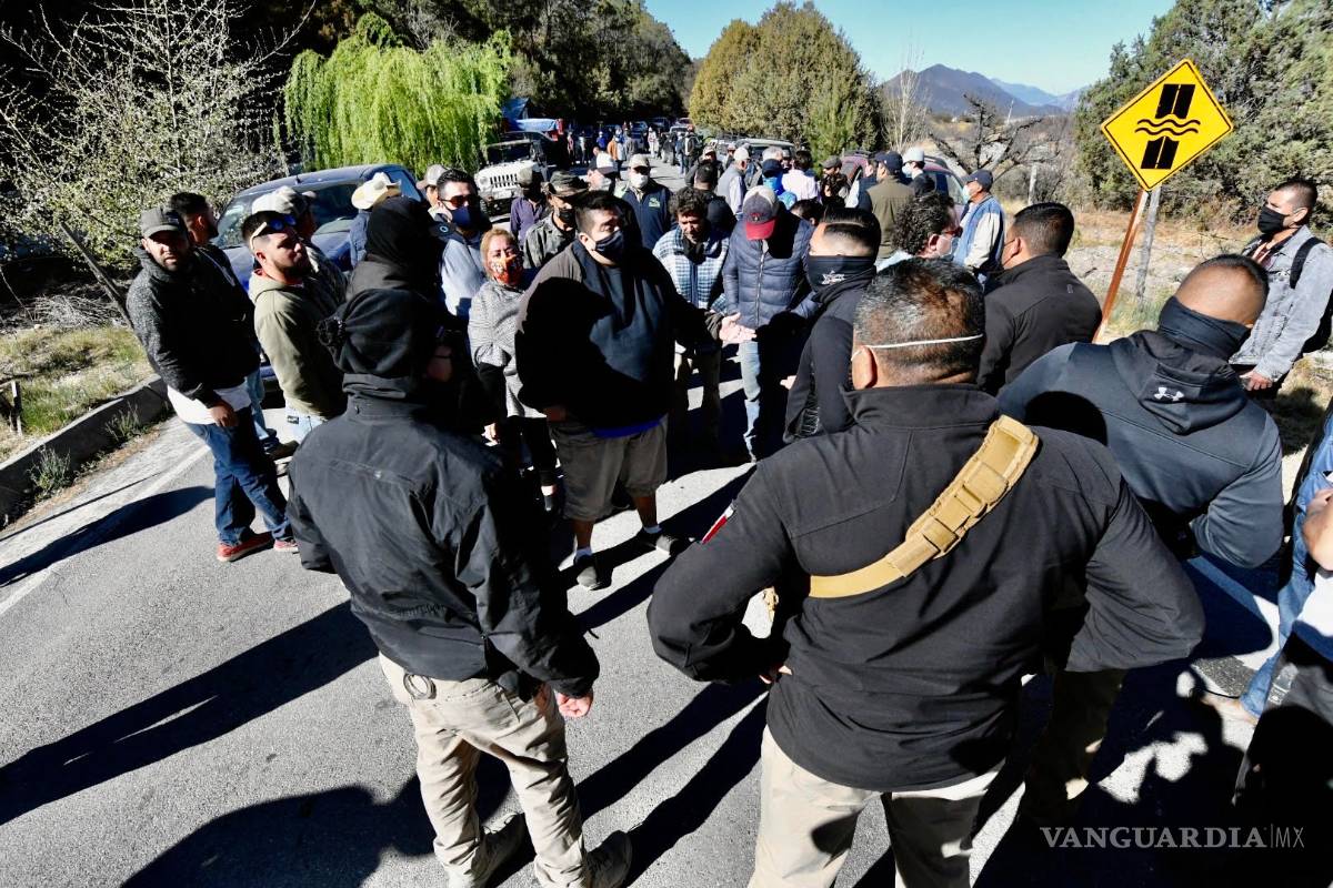 Impiden acceso a sierra de Arteaga a pobladores evacuados que perdieron propiedades por incendio