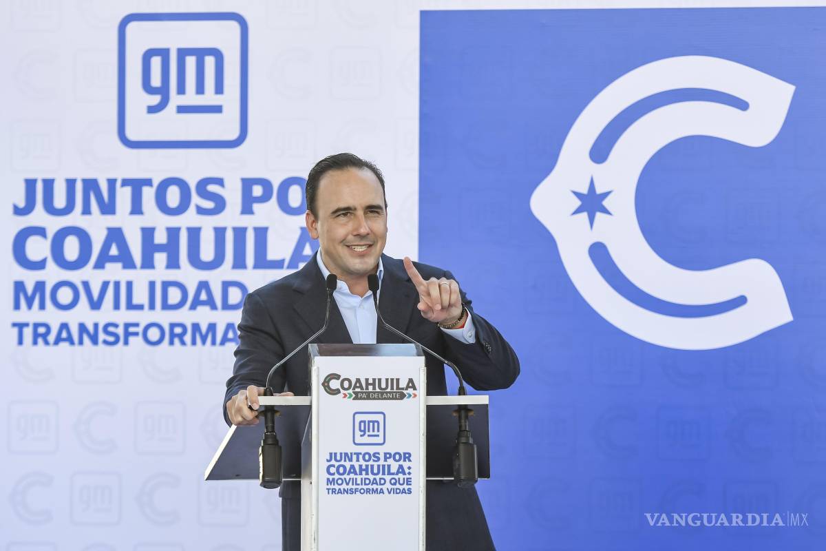 $!Manolo Jiménez destacó la alianza entre Gobierno e iniciativa privada durante la entrega de las unidades donadas por GM.