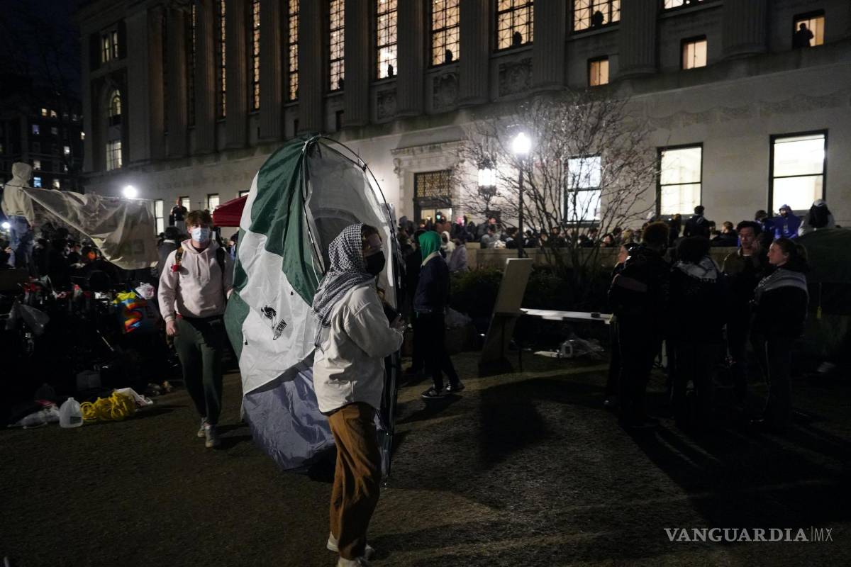 $!Los jóvenes activistas de hoy, que enfrentan un conjunto de riesgos diferentes a los de sus predecesores, a menudo optan por ocultar sus identidades.