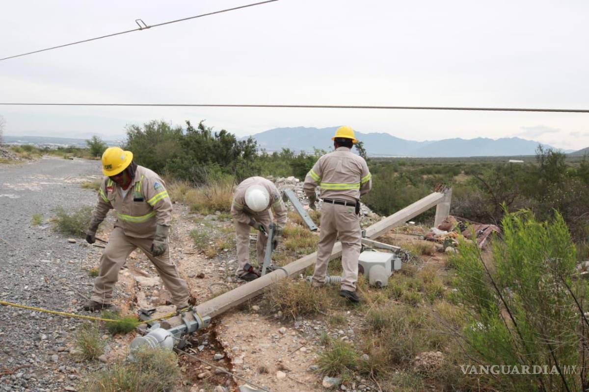 $!Las lluvias registradas durante la madrugada provocaron fallas eléctricas que dejaron fuera de operación varios sistemas de bombeo en Saltillo.