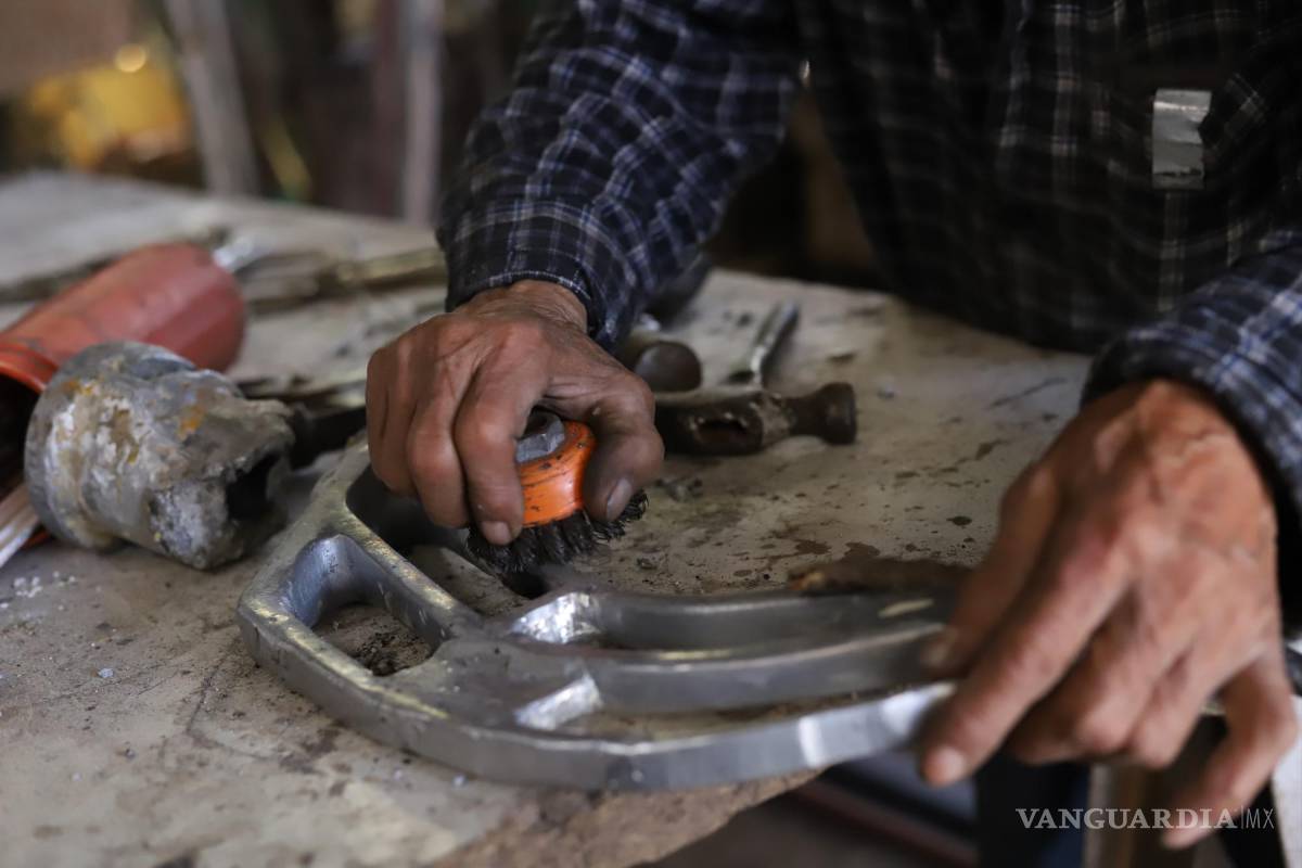 $!José Luis hace soldaduras y soldaduras especiales, ya que, “lo difícil, lo hago fácil”.
