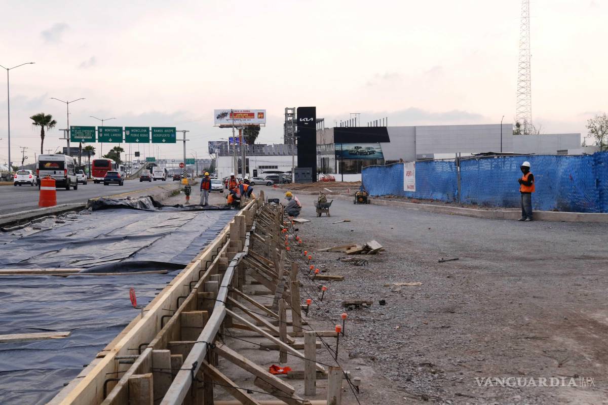 $!Construyen Parque Logístico sobre el bulevar V. Carranza, al norte de Saltillo.