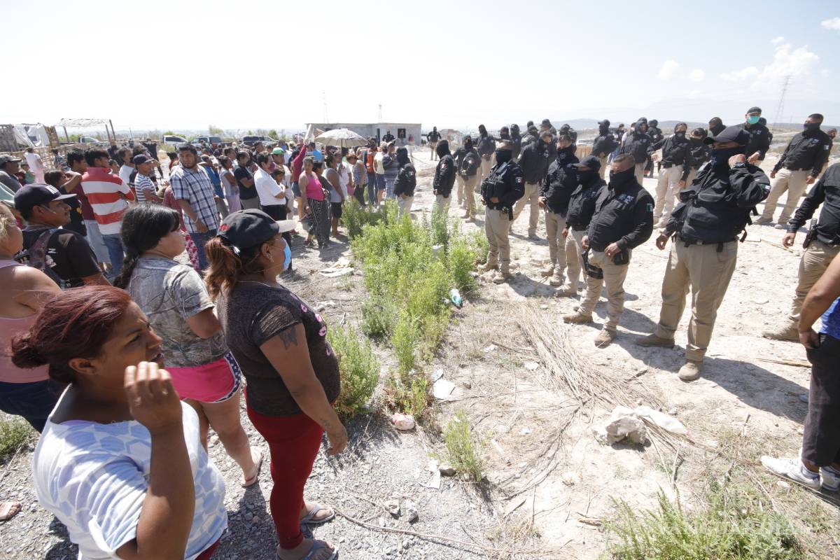 Abogada de invasores de terreno de Ramos Arizpe, afirma que Morena prometió apoyarlos